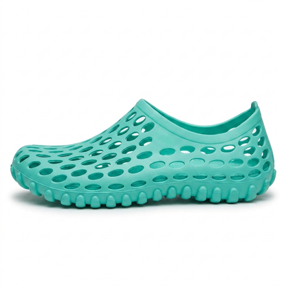 Zapatos de agua unisex en verde agua, zueco de goma perforada, vista lateral