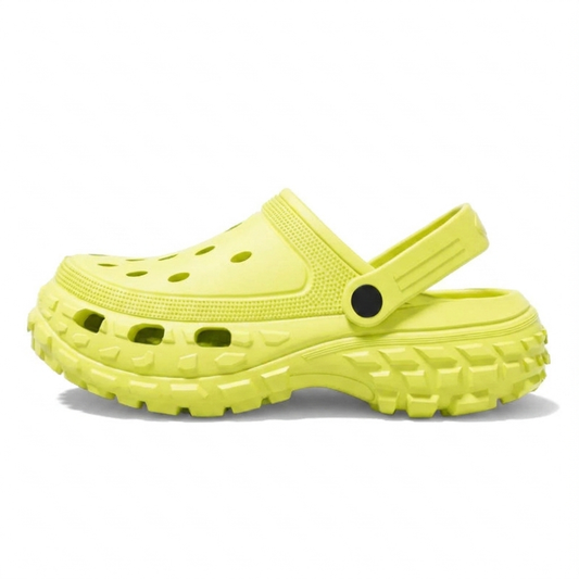 Sandalias plataforma amarillas tipo Crocs, perfil lateral izquierdo