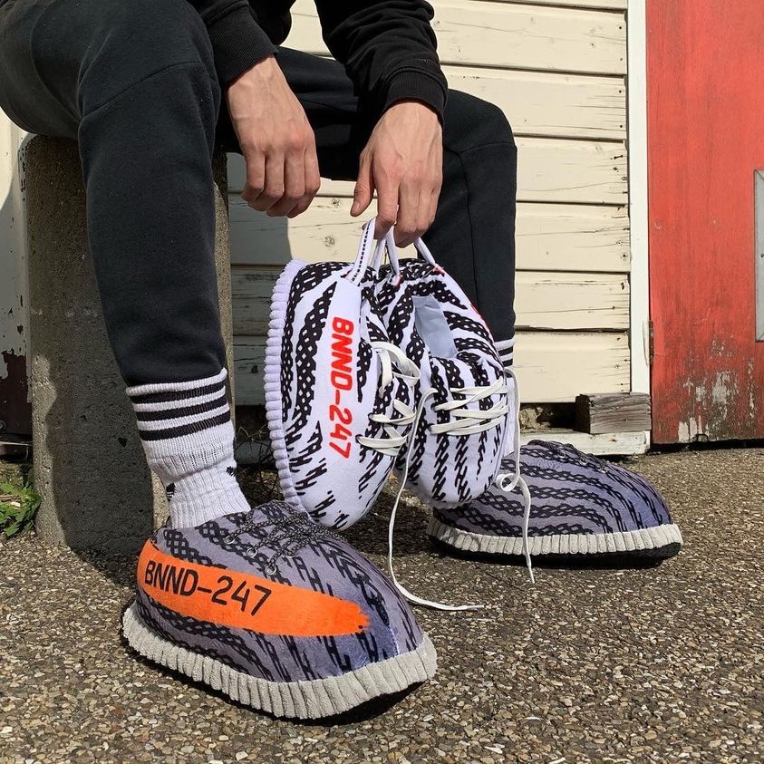 Zapatillas de estar por casa yeezy