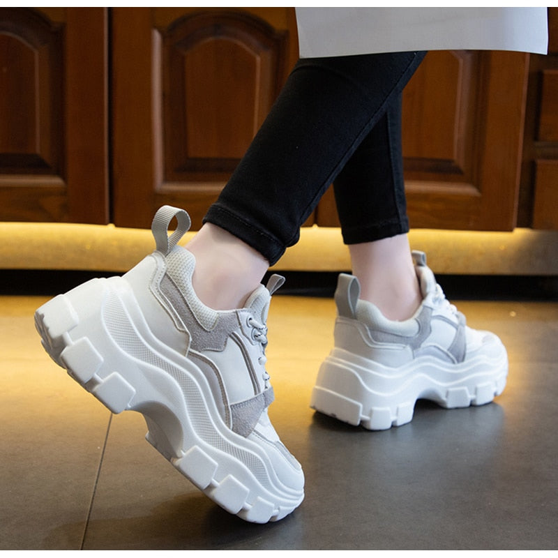 zapatos suela gruesa mujer detalle plataforma elegantes
