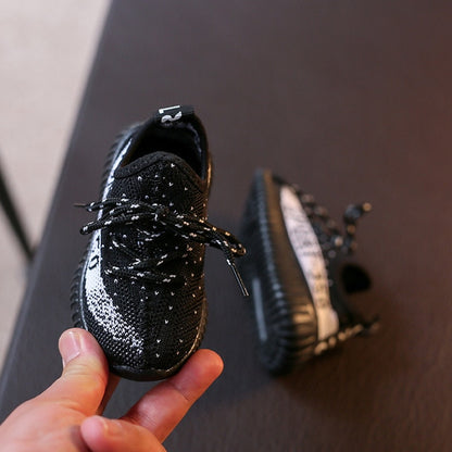 zapatillas bebe estilo yeezy verde oliva suela goma
