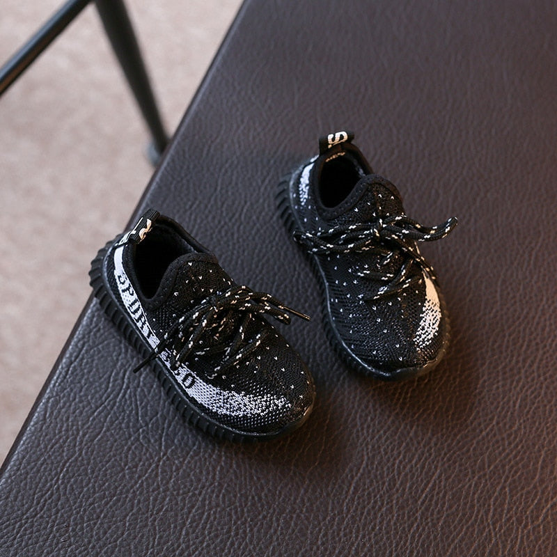yeezy 350 bebe negro suela goma antideslizante
